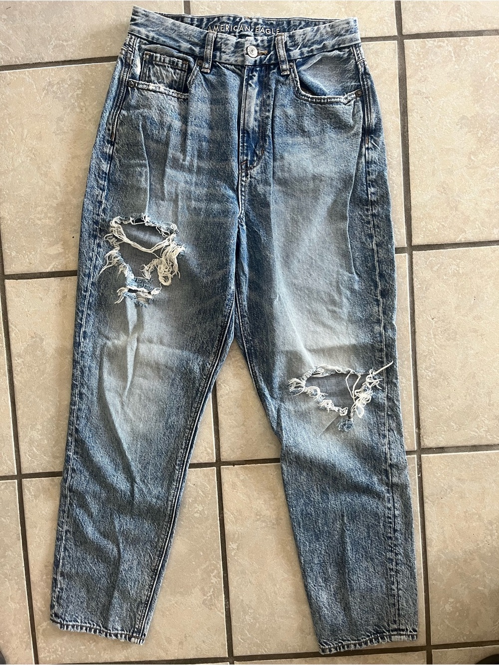 American Eagle High-Waist Distressed Curvy Mom Jeans